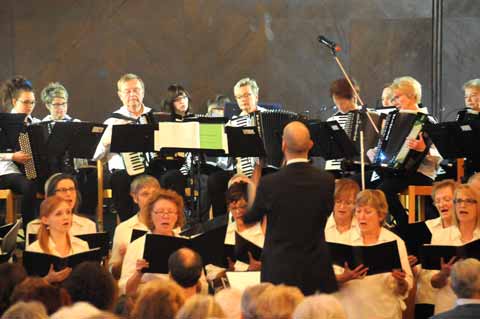 Weihnachtskonzert des Erfurter Akkordeonorchester "Robert Flache" e.V.