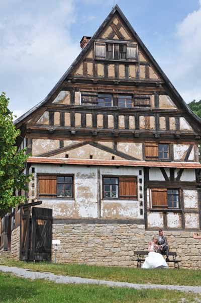 Hochzeitsfoto Thüringer Freilichtmuseum in Hohenfelden