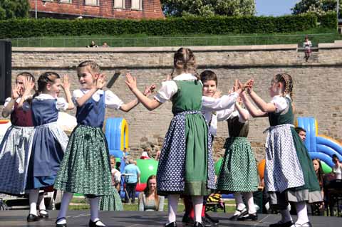 Thüringer Folklore Ensemble Erfurt zum 19. Familienfrühlingsfest - Citadelle Erfurt - Petersberg