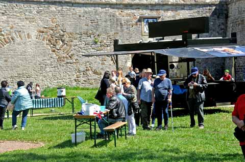 Getränkestand zum 19. Familienfrühlingsfest 2018