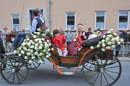 Rosenkönigin - 136.Rosenfest in Kranichfeld