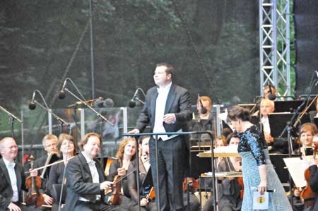 Generalmusikdirektor Stefan Solyom zur Konzertnacht Weimarhallenpark 2014 - rule britannia